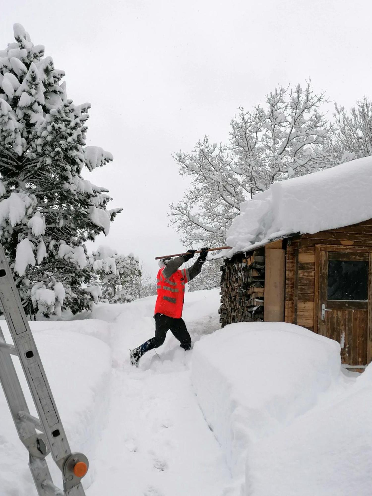 Gemuetliche Fewo Mit Sauna Inmitten Der Berge Meiringen Dış mekan fotoğraf